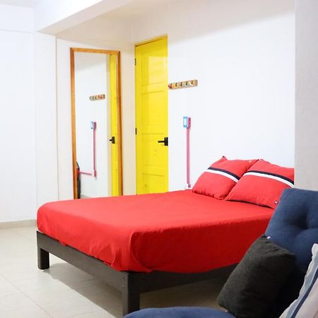 Hotel Casa Mandarine , Amazing Private Rooms W Balcony, Rooftop, Hammocks, Ac, Smartv, 100Mbs! Zihuatanejo Exterior photo
