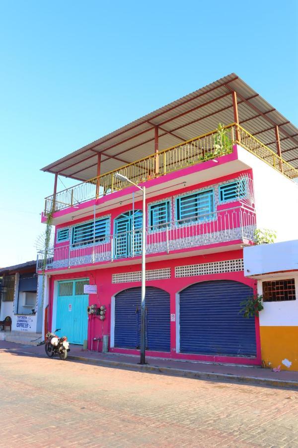 Hotel Casa Mandarine , Amazing Private Rooms W Balcony, Rooftop, Hammocks, Ac, Smartv, 100Mbs! Zihuatanejo Exterior photo