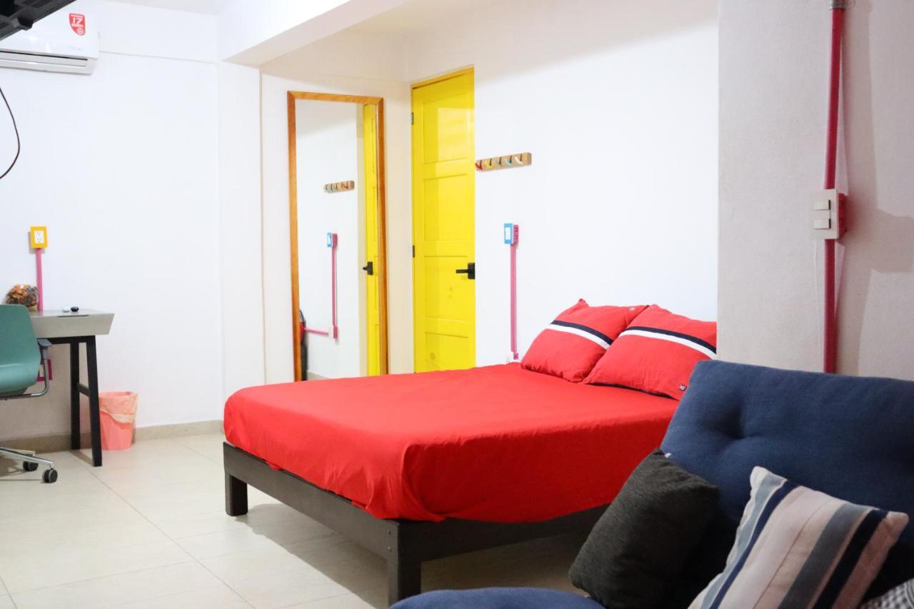Hotel Casa Mandarine , Amazing Private Rooms W Balcony, Rooftop, Hammocks, Ac, Smartv, 100Mbs! Zihuatanejo Exterior photo