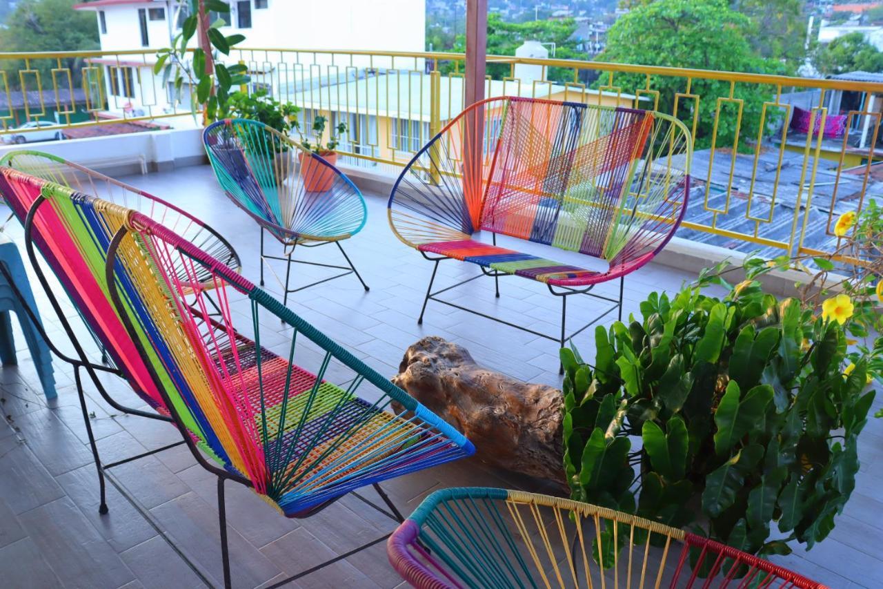 Hotel Casa Mandarine , Amazing Private Rooms W Balcony, Rooftop, Hammocks, Ac, Smartv, 100Mbs! Zihuatanejo Exterior photo