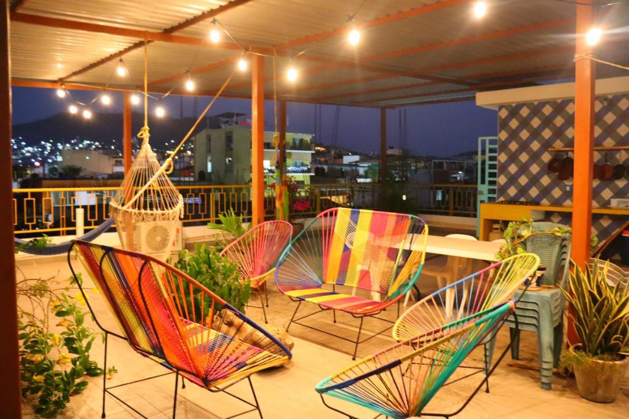 Hotel Casa Mandarine , Amazing Private Rooms W Balcony, Rooftop, Hammocks, Ac, Smartv, 100Mbs! Zihuatanejo Exterior photo