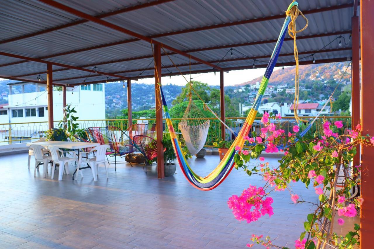 Hotel Casa Mandarine , Amazing Private Rooms W Balcony, Rooftop, Hammocks, Ac, Smartv, 100Mbs! Zihuatanejo Exterior photo